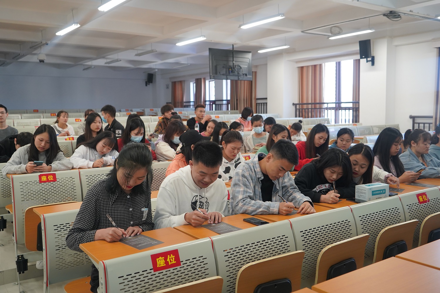 微信图片_20201118153756.jpg